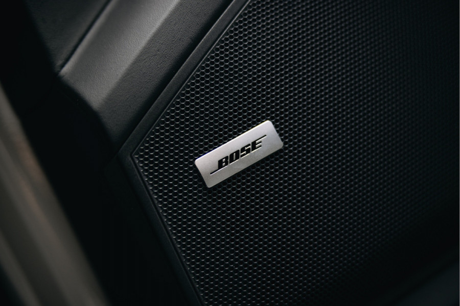 Porsche Cayenne Coupé 3.0 E-Hybrid | Head-up | Bose | Sport Chrono | Stuurverwarming | Stoelverwarming en verkoeling | Trekhaak | Kreide |