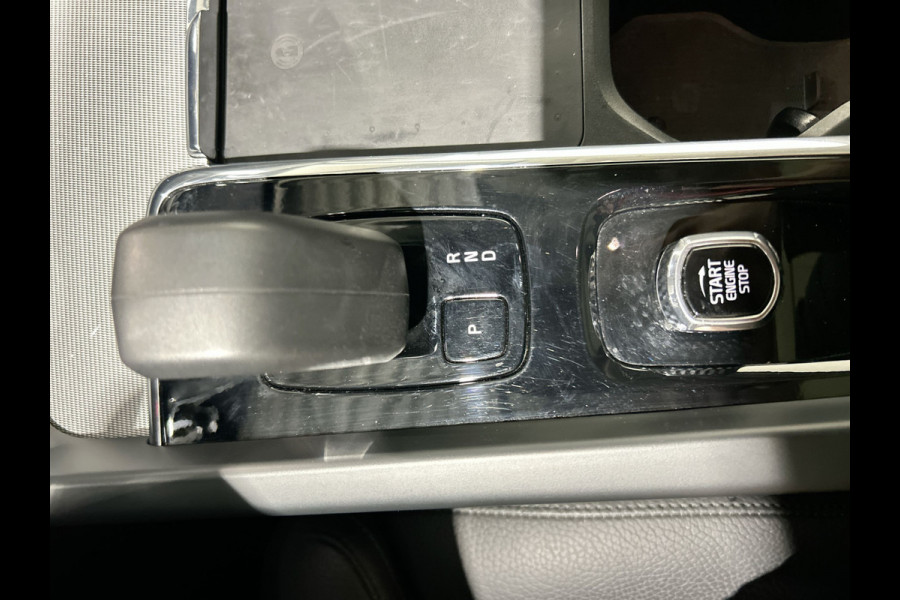 Volvo XC60 2.0 T8 Plug-in hybrid AWD Ultimate Bright Leer, panorama schuif/kanteldak, Harman Kardon