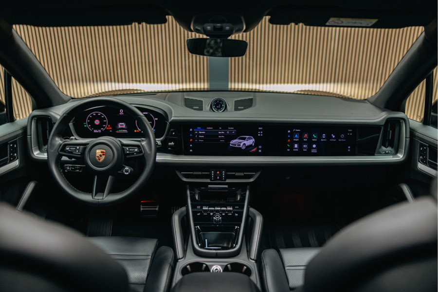 Porsche Cayenne 3.0 E-Hybrid | Luchtvering | Sport Chrono | Head-Up | Pano | Sportstoelen 18-voudig | Stuurverwarming |