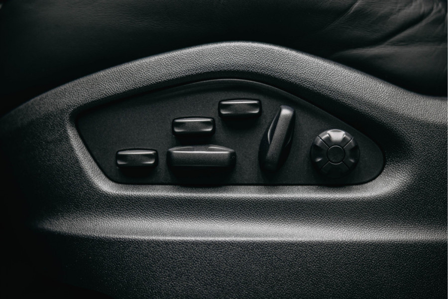 Porsche Cayenne 3.0 E-Hybrid | Luchtvering | Sport Chrono | Head-Up | Pano | Sportstoelen 18-voudig | Stuurverwarming |