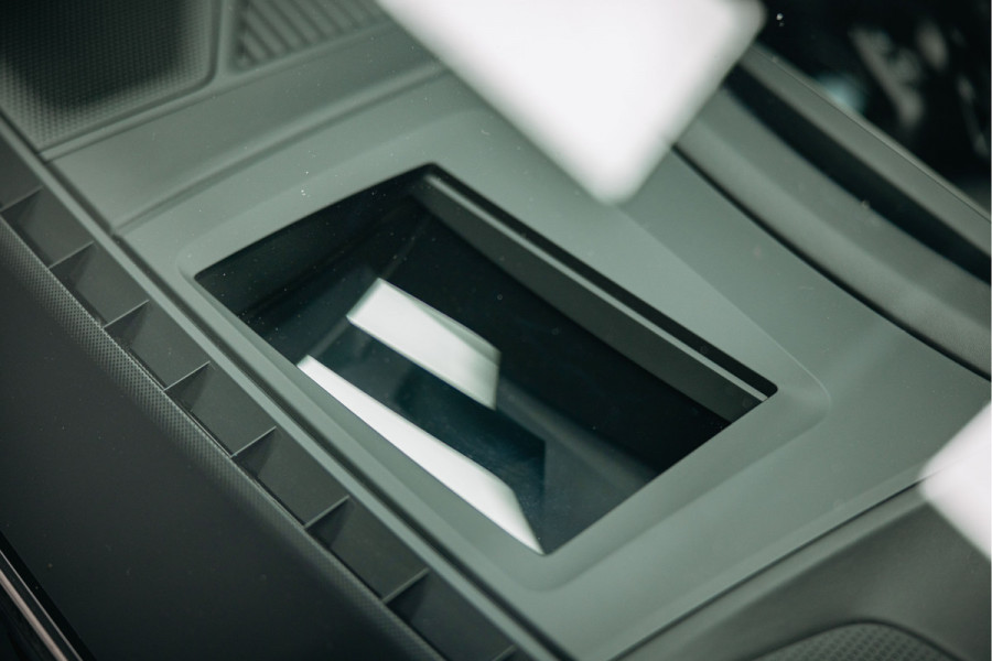 Porsche Cayenne 3.0 E-Hybrid | Luchtvering | Sport Chrono | Head-Up | Pano | Sportstoelen 18-voudig | Stuurverwarming |