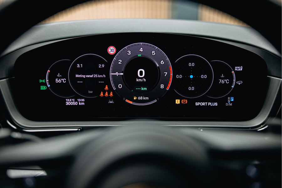 Porsche Cayenne 3.0 E-Hybrid | Luchtvering | Sport Chrono | Head-Up | Pano | Sportstoelen 18-voudig | Stuurverwarming |