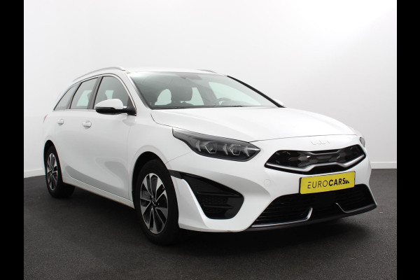 Kia Ceed Sportswagon 1.6 GDI PHEV DynamicLine Climate control | Adaptieve cruise control | Stuur verwarming | Stoel verwarming | Parkeersensoren | Achteruitrijcamera | Apple Carplay/ Android Auto