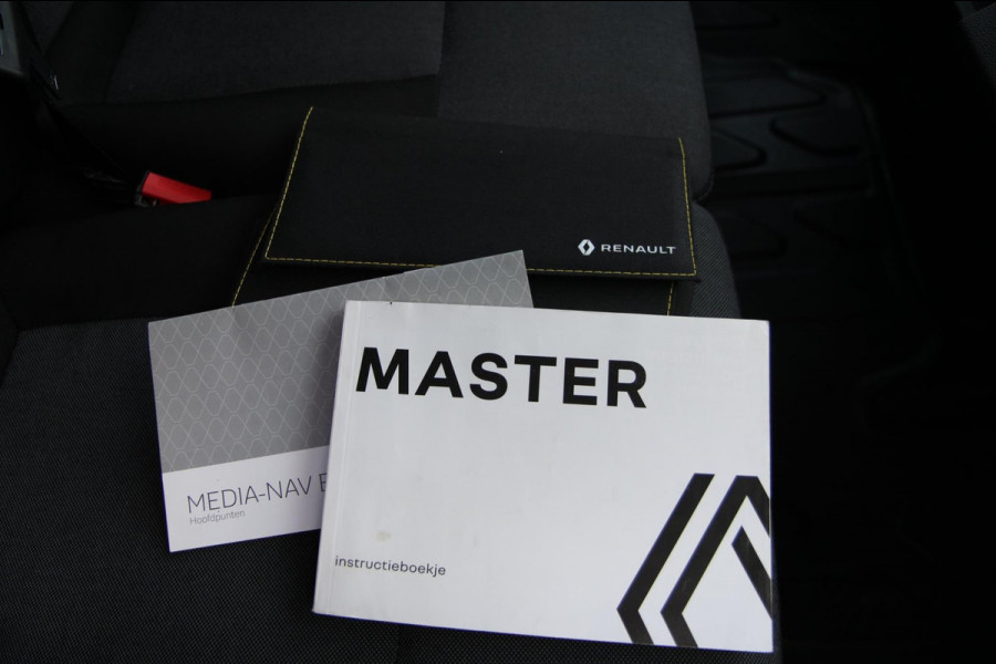 Renault Master T35 2.3 dCi 180PK L2H2 Energy Work Edition / Trekhaak / Imperiaal / Camera