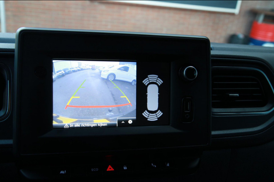 Renault Master T35 2.3 dCi 180PK L2H2 Energy Work Edition / Trekhaak / Imperiaal / Camera