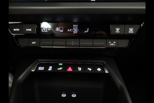 Audi A3 Sportback 45 TFSI e S edition Competition 272 pk SOH 100% S-tronic| Navigatie | Panoramadak | Private lease vanaf €798,- | Achteruitrijcamera | Adaptieve cruise control | Matrix LED koplampen |