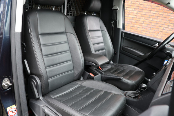 Volkswagen Caddy 2.0 TDI 150 PK DSG Highline | Marge | BTW / BPM Vrij | ACC | Bi-Xenon | Navigatie | Standkachel | 360 PDC | Camera | L+R Schuifdeur | Trekhaak | Lederen bekleding | Nieuwe APK