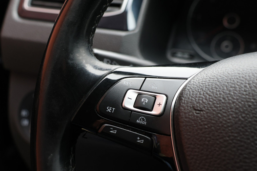 Volkswagen Caddy 2.0 TDI 150 PK DSG Highline | Marge | BTW / BPM Vrij | ACC | Bi-Xenon | Navigatie | Standkachel | 360 PDC | Camera | L+R Schuifdeur | Trekhaak | Lederen bekleding | Nieuwe APK