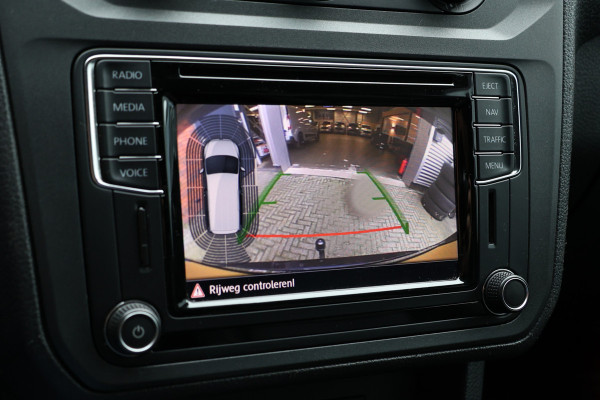 Volkswagen Caddy 2.0 TDI 150 PK DSG Highline | Marge | BTW / BPM Vrij | ACC | Bi-Xenon | Navigatie | Standkachel | 360 PDC | Camera | L+R Schuifdeur | Trekhaak | Lederen bekleding | Nieuwe APK