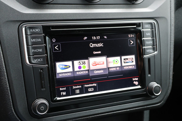 Volkswagen Caddy 2.0 TDI 150 PK DSG Highline | Marge | BTW / BPM Vrij | ACC | Bi-Xenon | Navigatie | Standkachel | 360 PDC | Camera | L+R Schuifdeur | Trekhaak | Lederen bekleding | Nieuwe APK