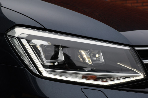 Volkswagen Caddy 2.0 TDI 150 PK DSG Highline | Marge | BTW / BPM Vrij | ACC | Bi-Xenon | Navigatie | Standkachel | 360 PDC | Camera | L+R Schuifdeur | Trekhaak | Lederen bekleding | Nieuwe APK