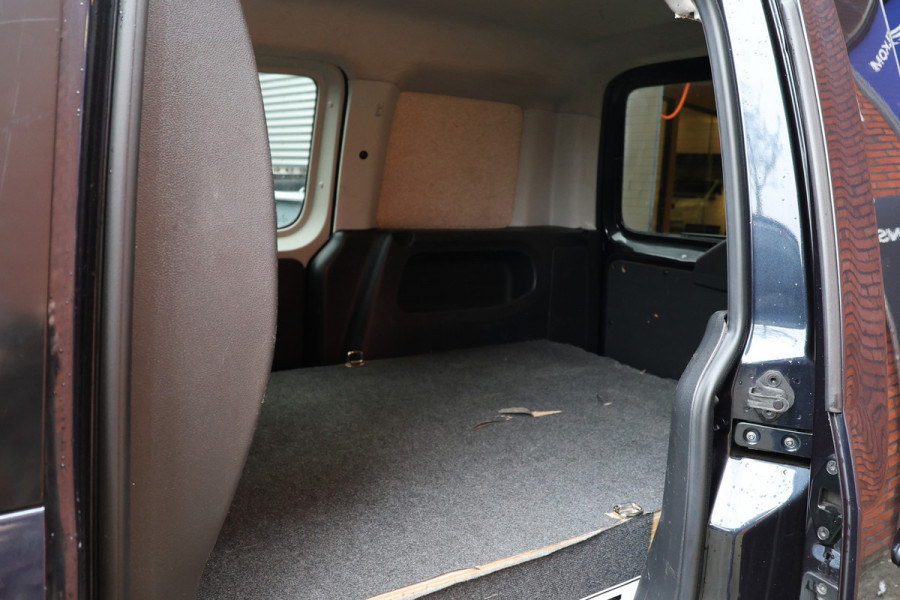 Volkswagen Caddy 2.0 TDI 150 PK DSG Highline | Marge | BTW / BPM Vrij | ACC | Bi-Xenon | Navigatie | Standkachel | 360 PDC | Camera | L+R Schuifdeur | Trekhaak | Lederen bekleding | Nieuwe APK