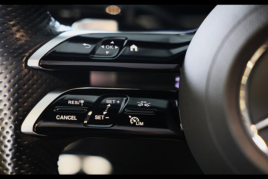 Mercedes-Benz CLE Cabriolet 300 4MATIC AMG Line / Massage / Head Up / Memory / Aircap / Leder / Verkoeling / Burmester / 20 Inch