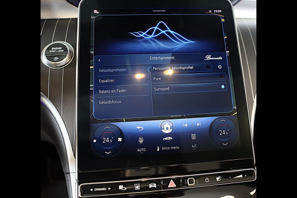 Mercedes-Benz CLE Cabriolet 300 4MATIC AMG Line / Massage / Head Up / Memory / Aircap / Leder / Verkoeling / Burmester / 20 Inch