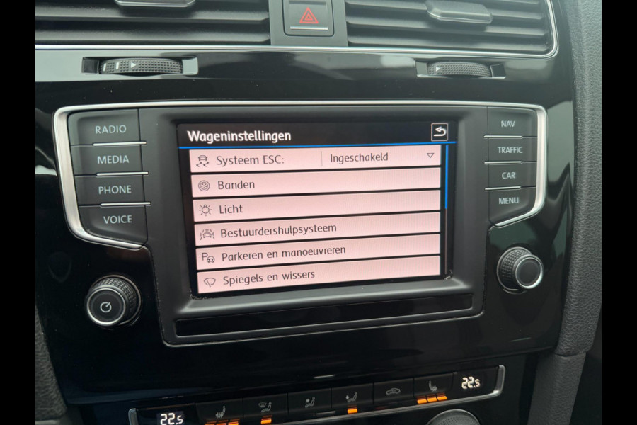 Volkswagen Golf 1.4 TSI Business R -Line DSG Schuif/opendak Cruise Navigatie Stoelverw Clima Parkpilot