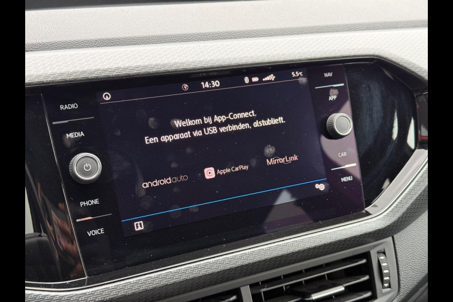 Volkswagen T-Cross 1.5 TSI R-Line | ACC | Airco | PDC |