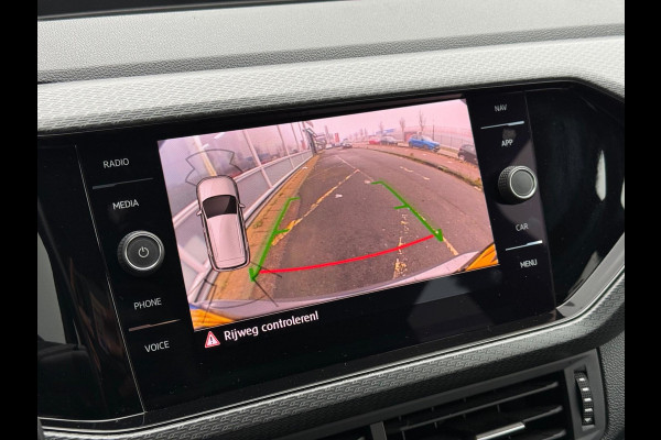 Volkswagen T-Cross 1.5 TSI R-Line | ACC | Airco | PDC |