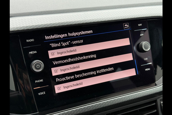 Volkswagen T-Cross 1.5 TSI R-Line | ACC | Airco | PDC |