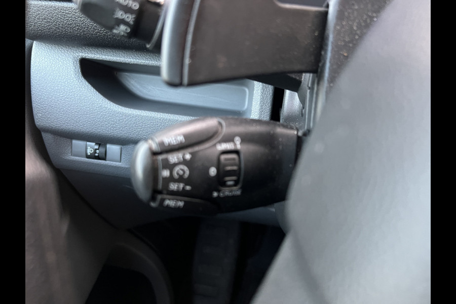 Peugeot Expert 2.0 BlueHDI 120 L2 Asphalt Automaat