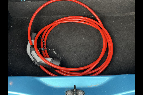 Renault ZOE R135 Intens 52 kWh VAN: €16.900- VOOR: €13.877,- UW EINDEJAARSVOORDEEL: €3.023 |SOH 94% KOOPACCU | 3-FASE LADER + SNELLAADFUNCTIE | STOEL + STUURWIELVERWARMING | CAMERA | NAVI |Rijklaar geleverd met 12 maanden BOVAG-garantie