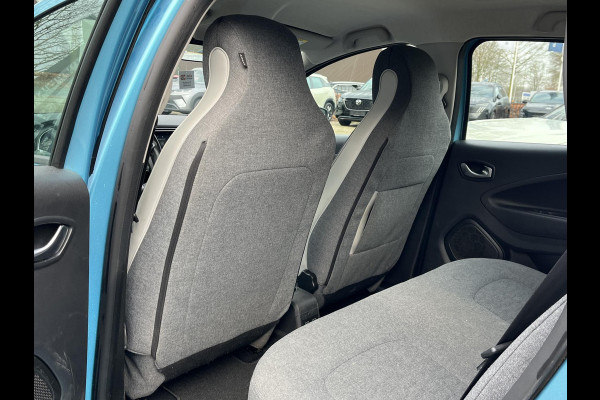 Renault ZOE R135 Intens 52 kWh VAN: €16.900- VOOR: €13.877,- UW EINDEJAARSVOORDEEL: €3.023 |SOH 94% KOOPACCU | 3-FASE LADER + SNELLAADFUNCTIE | STOEL + STUURWIELVERWARMING | CAMERA | NAVI |Rijklaar geleverd met 12 maanden BOVAG-garantie