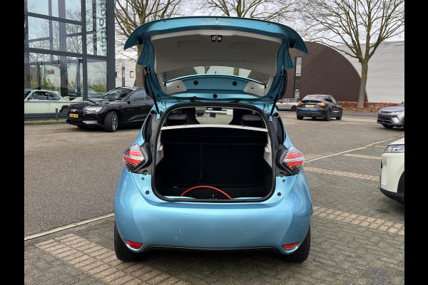 Renault ZOE R135 Intens 52 kWh VAN: €16.900- VOOR: €13.877,- UW EINDEJAARSVOORDEEL: €3.023 |SOH 94% KOOPACCU | 3-FASE LADER + SNELLAADFUNCTIE | STOEL + STUURWIELVERWARMING | CAMERA | NAVI |Rijklaar geleverd met 12 maanden BOVAG-garantie