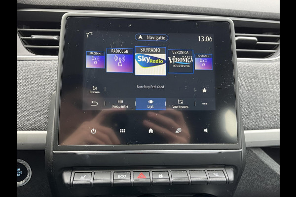 Renault ZOE R135 Intens 52 kWh VAN: €16.900- VOOR: €13.877,- UW EINDEJAARSVOORDEEL: €3.023 |SOH 94% KOOPACCU | 3-FASE LADER + SNELLAADFUNCTIE | STOEL + STUURWIELVERWARMING | CAMERA | NAVI |Rijklaar geleverd met 12 maanden BOVAG-garantie