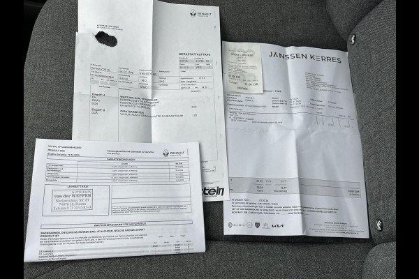 Renault ZOE R135 Intens 52 kWh VAN: €16.900- VOOR: €13.877,- UW EINDEJAARSVOORDEEL: €3.023 |SOH 94% KOOPACCU | 3-FASE LADER + SNELLAADFUNCTIE | STOEL + STUURWIELVERWARMING | CAMERA | NAVI |Rijklaar geleverd met 12 maanden BOVAG-garantie