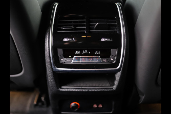 BMW XM PHEV 30 kWh | B&W | Achterasbesturing | 23" | Keyless