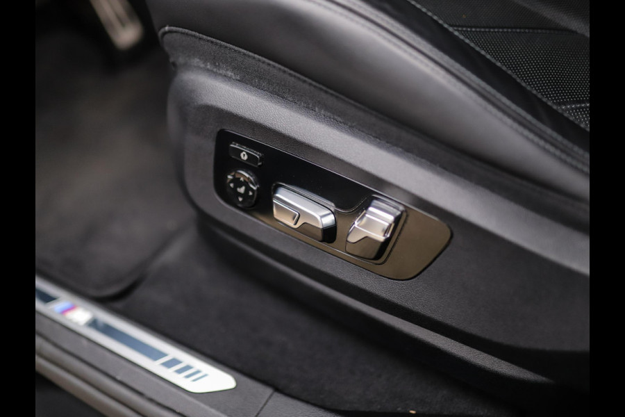 BMW XM PHEV 30 kWh | B&W | Achterasbesturing | 23" | Keyless