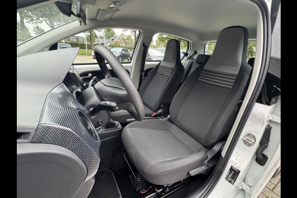 Volkswagen up! 1.0 Climate control/Camera/Cruise control/PDC 02-03-2027 APK