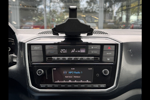 Volkswagen up! 1.0 Climate control/Camera/Cruise control/PDC 02-03-2027 APK