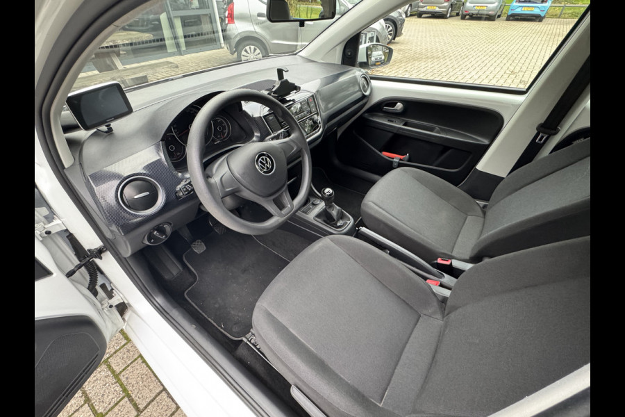 Volkswagen up! 1.0 Climate control/Camera/Cruise control/PDC 02-03-2027 APK