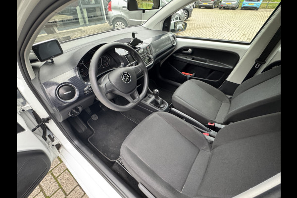 Volkswagen up! 1.0 Climate control/Camera/Cruise control/PDC 02-03-2027 APK