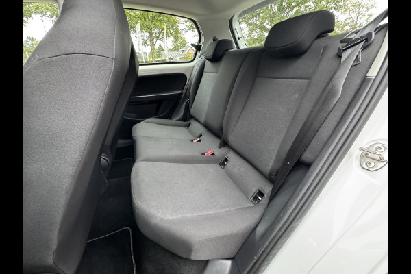 Volkswagen up! 1.0 Climate control/Camera/Cruise control/PDC 02-03-2027 APK