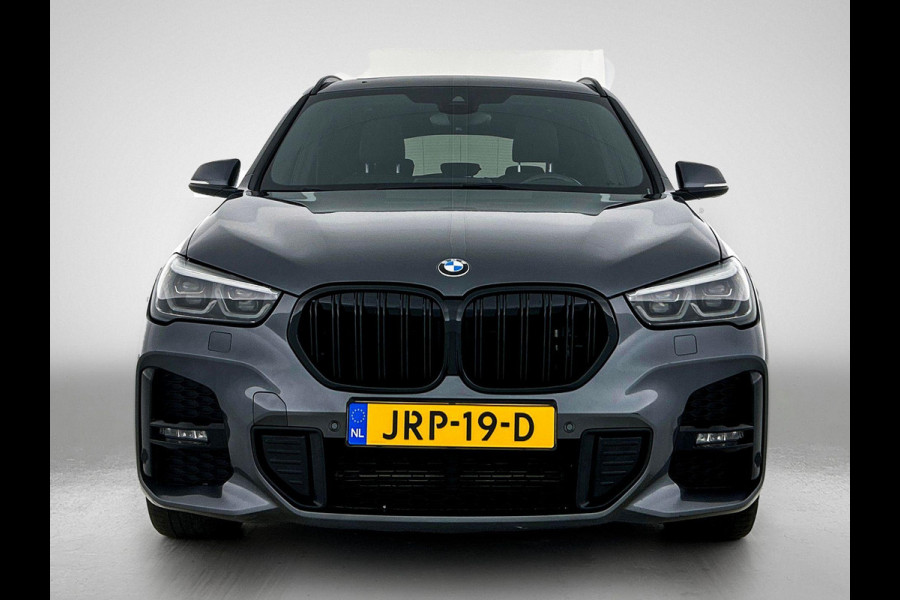 BMW X1 xDrive25e Exe.Ed. 221PK PLUG-In M Sport AD-CRUISE | CAMERA | PANORAMADAK