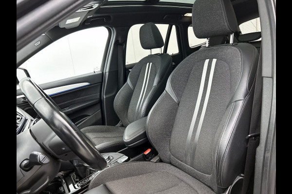 BMW X1 xDrive25e Exe.Ed. 221PK PLUG-In M Sport AD-CRUISE | CAMERA | PANORAMADAK