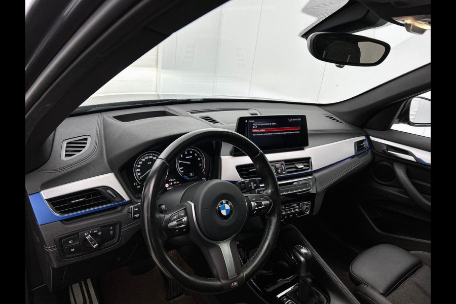 BMW X1 xDrive25e Exe.Ed. 221PK PLUG-In M Sport AD-CRUISE | CAMERA | PANORAMADAK