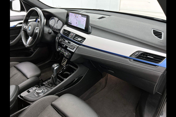 BMW X1 xDrive25e Exe.Ed. 221PK PLUG-In M Sport AD-CRUISE | CAMERA | PANORAMADAK