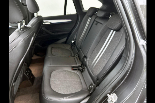 BMW X1 xDrive25e Exe.Ed. 221PK PLUG-In M Sport AD-CRUISE | CAMERA | PANORAMADAK