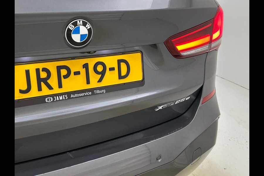 BMW X1 xDrive25e Exe.Ed. 221PK PLUG-In M Sport AD-CRUISE | CAMERA | PANORAMADAK