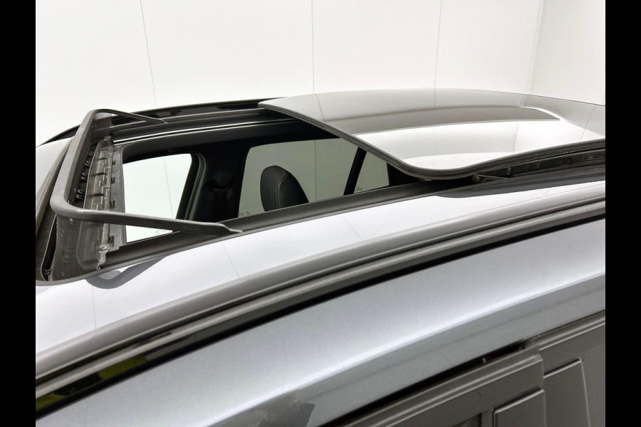 BMW X1 xDrive25e Exe.Ed. 221PK PLUG-In M Sport AD-CRUISE | CAMERA | PANORAMADAK