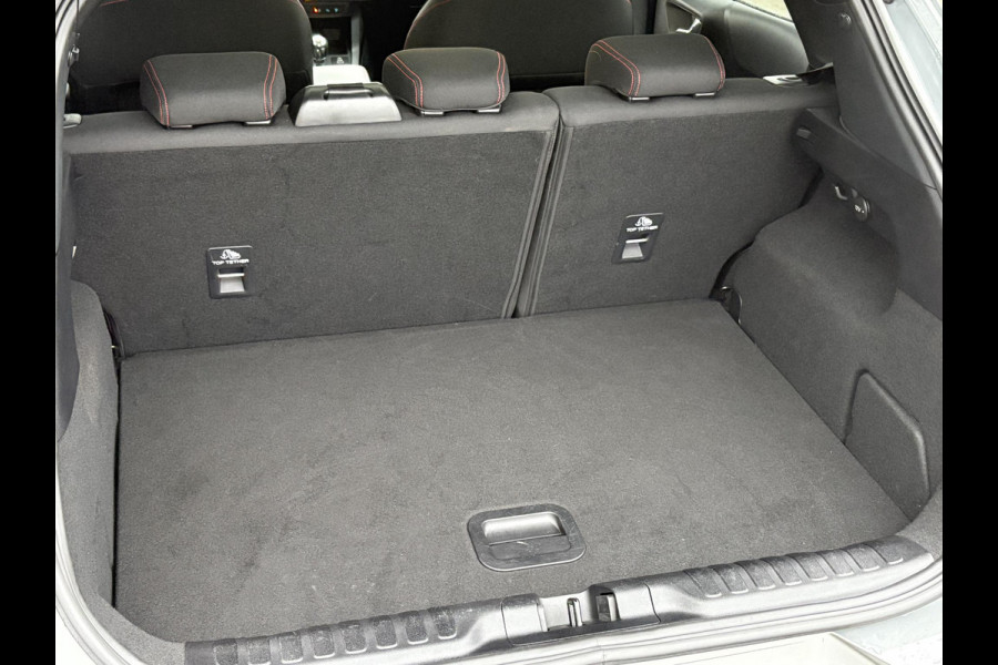 Ford Puma 1.0 EcoBoost Hybrid ST-Line 125pk | Winterpack | Driver Assistance Pack | Trekhaak afneembaar | Panorama dak | Matrix Led | 19 inch licht metaal | Reserve wiel | Comfort Pack