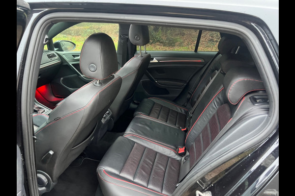 Volkswagen Golf 2.0 TSI GTI Performance | Pano | Kleppensyteem | Sfeerverlichting | Keyless |