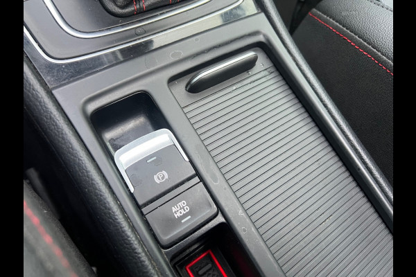 Volkswagen Golf 2.0 TSI GTI Performance | Pano | Kleppensyteem | Sfeerverlichting | Keyless |