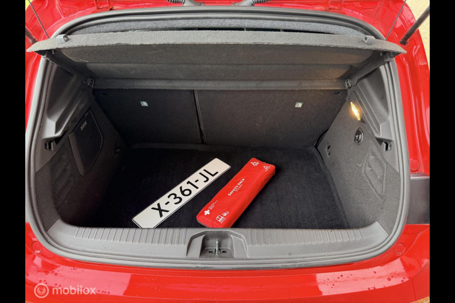 Mitsubishi Colt 1.6 HEV Instyle trekhaak wegklapbaar