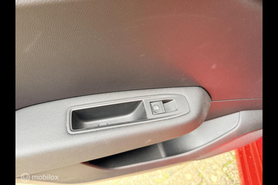 Mitsubishi Colt 1.6 HEV Instyle trekhaak wegklapbaar