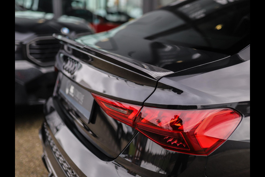 Audi RS 3 Limousine 2.5 TFSI A3 quattro | CT Carbon | RS-Dynamic | Matrix | Keyless | B&O | Leder | Camera