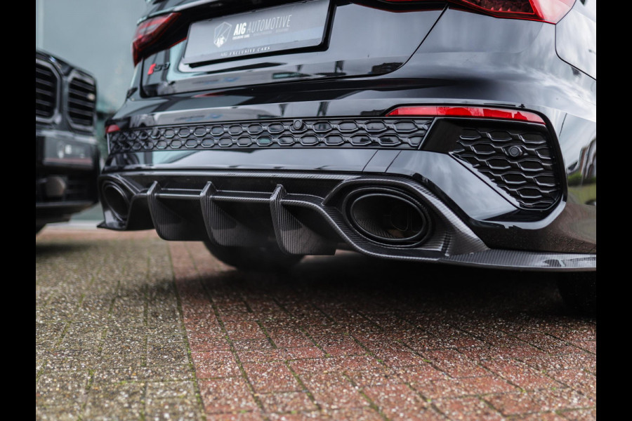 Audi RS 3 Limousine 2.5 TFSI A3 quattro | CT Carbon | RS-Dynamic | Matrix | Keyless | B&O | Leder | Camera