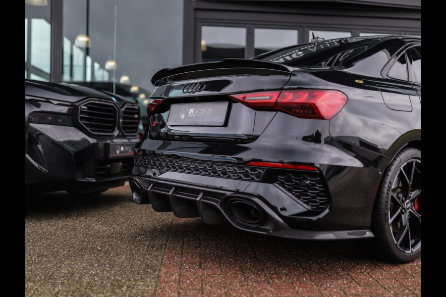 Audi RS 3 Limousine 2.5 TFSI A3 quattro | CT Carbon | RS-Dynamic | Matrix | Keyless | B&O | Leder | Camera